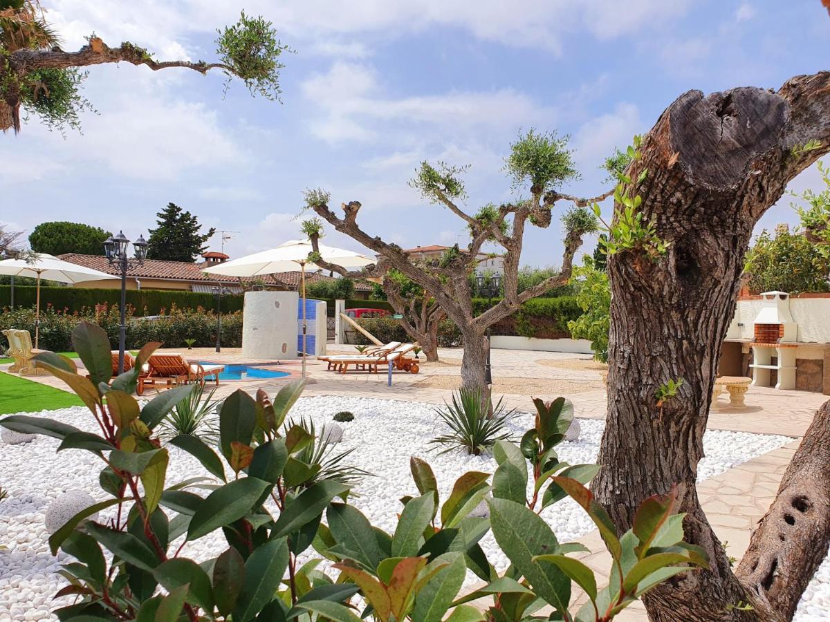 New Holiday House "Casa Mialina" With Private Pool, 300M To Beach Кембрилс Екстериор снимка