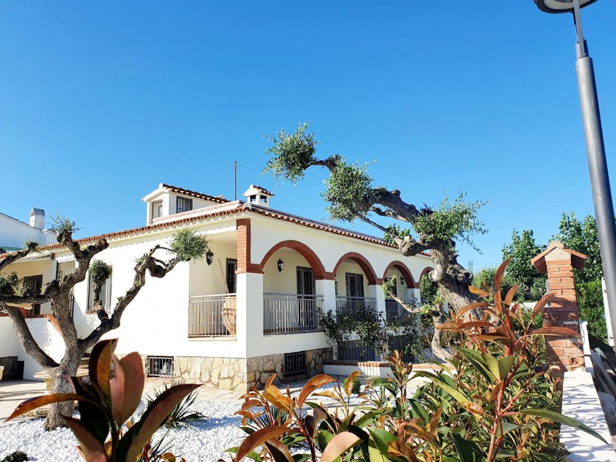 New Holiday House "Casa Mialina" With Private Pool, 300M To Beach Кембрилс Екстериор снимка