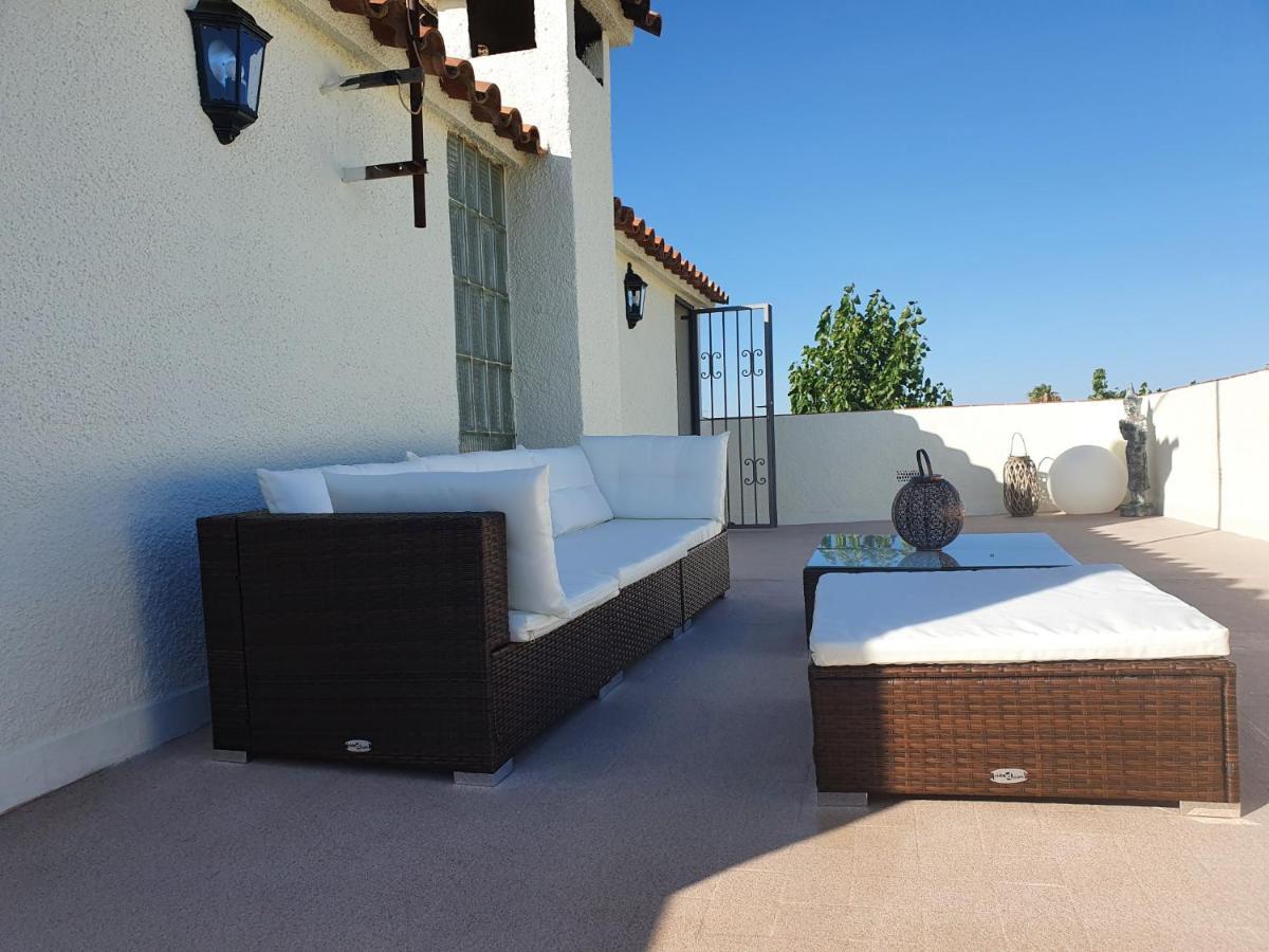 New Holiday House "Casa Mialina" With Private Pool, 300M To Beach Кембрилс Екстериор снимка