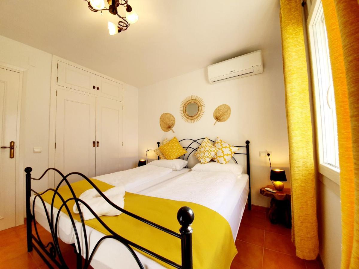 New Holiday House "Casa Mialina" With Private Pool, 300M To Beach Кембрилс Екстериор снимка