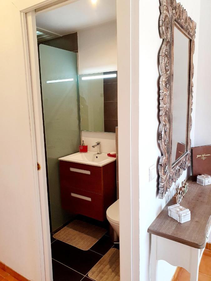 New Holiday House "Casa Mialina" With Private Pool, 300M To Beach Кембрилс Екстериор снимка